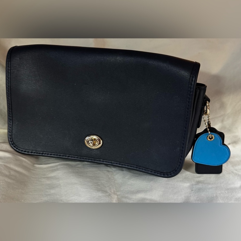 Coach Classic Vintage Limited Edition Navy Blue Crossbody Bag -missing strap